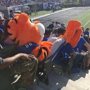 Meet your Posher, Brandon